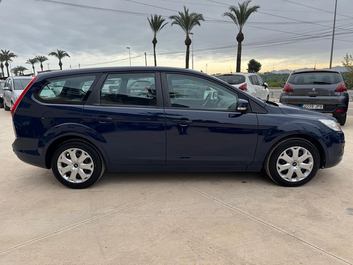 FORD FOCUS TREND ESTATE 1.6 TDCI SPANISH LHD IN SPAIN 138000 MILESS SUPERB 2010